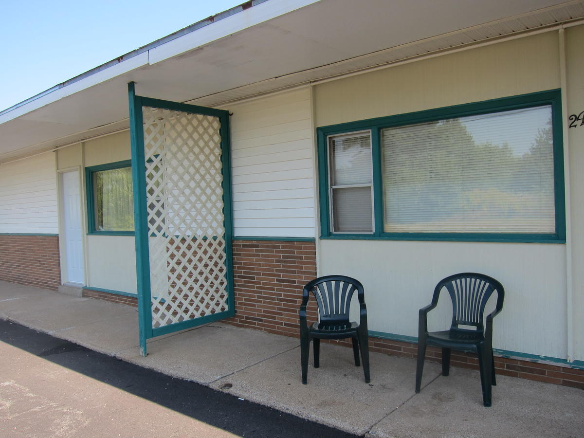 Fundy Spray Motel Middleton Exterior photo
